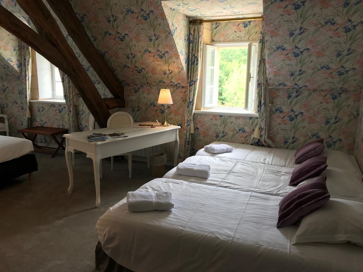 Holiday park Domaine De Puy Robert Lascaux - A 800m Grotte De Lascaux - Avec Piscine - Et Gites-appartements - Sarlat - Dordogne 4*