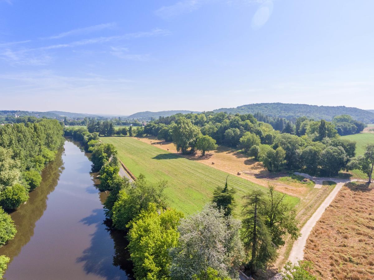 Domaine De Puy Robert Lascaux - A 800m Grotte De Lascaux - Avec Piscine - Et Gites-appartements - Sarlat - Dordogne 4*